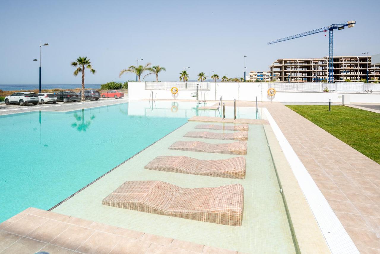 Seafront Duna Beach Luxury Apartment Торокс Екстериор снимка