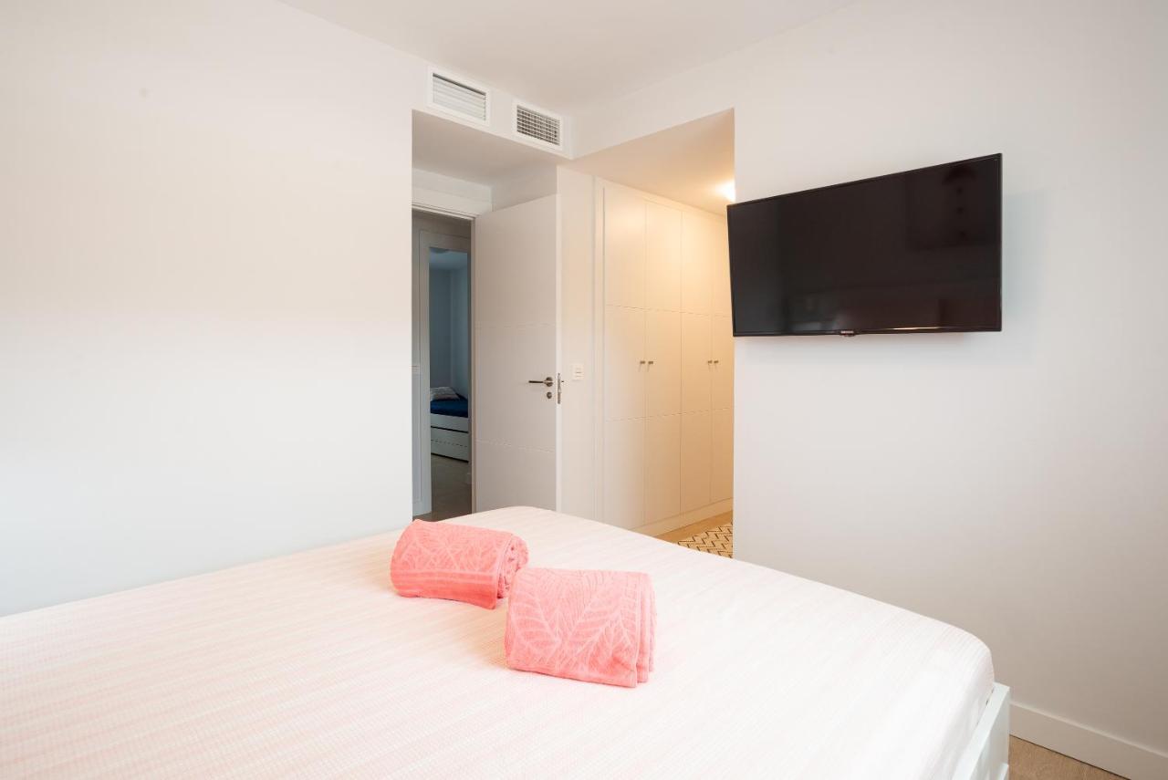 Seafront Duna Beach Luxury Apartment Торокс Екстериор снимка
