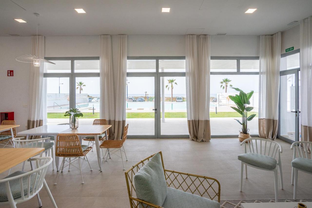 Seafront Duna Beach Luxury Apartment Торокс Екстериор снимка