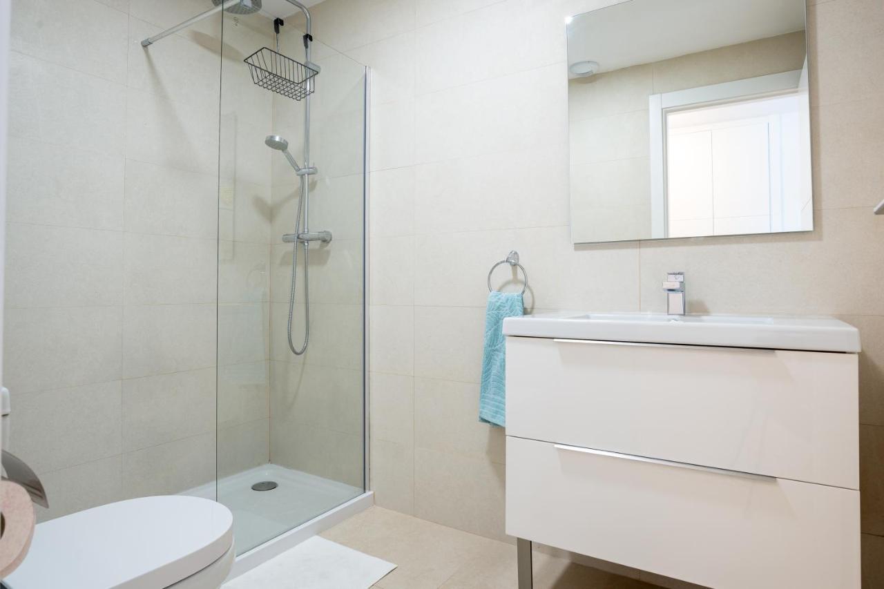 Seafront Duna Beach Luxury Apartment Торокс Екстериор снимка